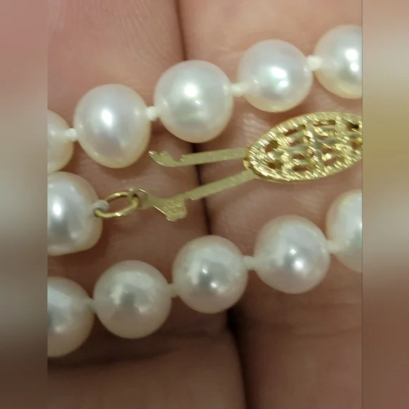 14k Solid Gold Clasp 54 Freshwater Pearl VINTAGE ESTATENecklace STAMPED 14K JOM